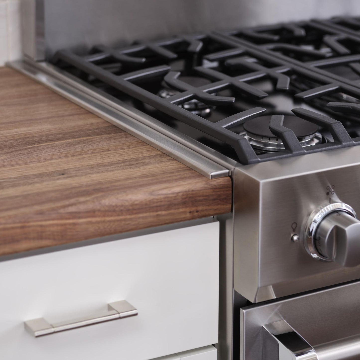 VIKING 30" Self-Cleaning Dual Fuel Range Viking 3 Series Green - RVDR33025BIVLP